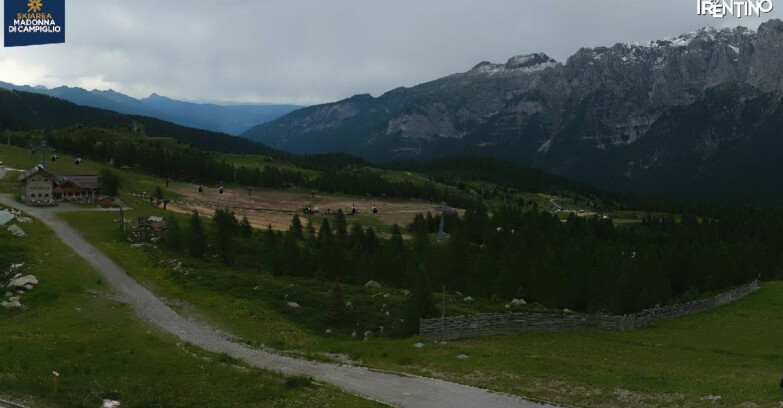 Webcam Мадонна-ди-Кампильо  - Rifugio Viviani
