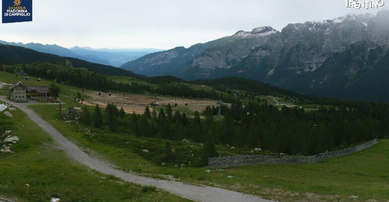 Webcam Мадонна-ди-Кампильо  - Rifugio Viviani
