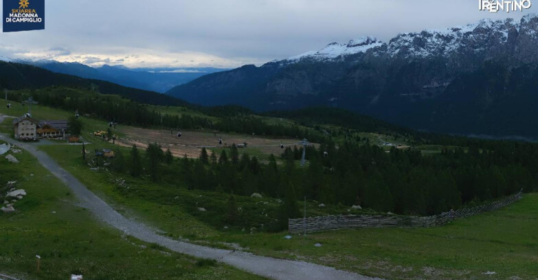 Webcam Мадонна-ди-Кампильо  - Rifugio Viviani