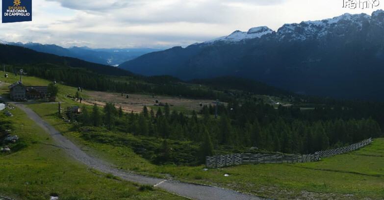 Webcam Мадонна-ди-Кампильо  - Rifugio Viviani