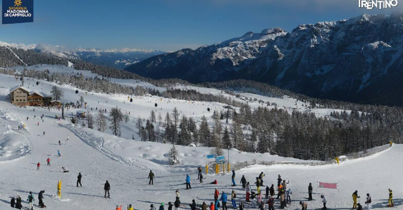 Webcam Мадонна-ди-Кампильо  - Rifugio Viviani