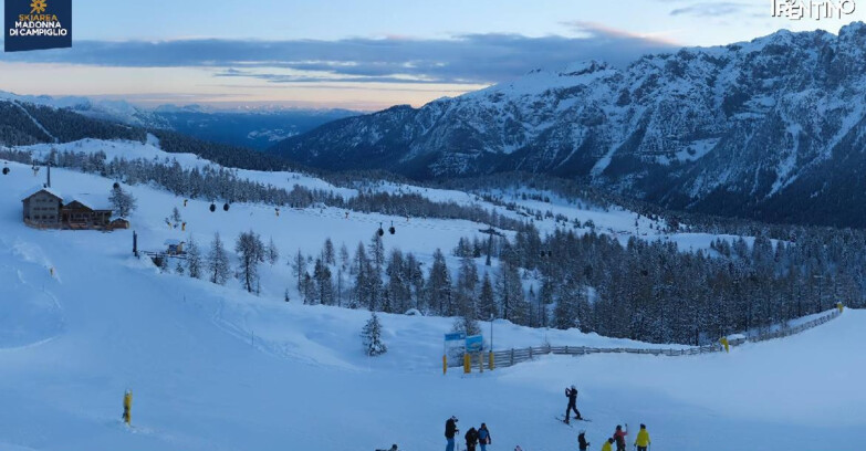 Webcam Madonna di Campiglio - Rifugio Viviani