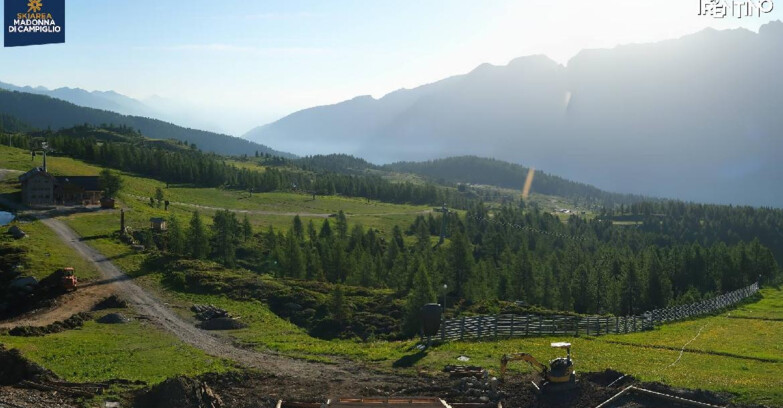 Webcam Madonna di Campiglio - Campiglio Rifugio Viviani 