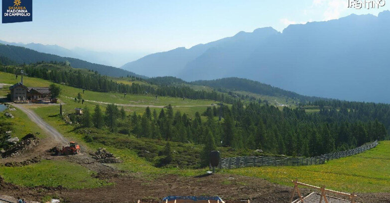 Webcam Мадонна-ди-Кампильо  - Rifugio Viviani