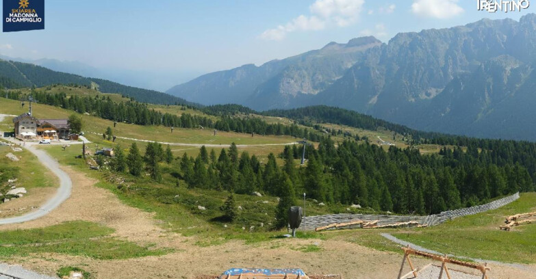 Webcam Madonna di Campiglio - Rifugio Viviani