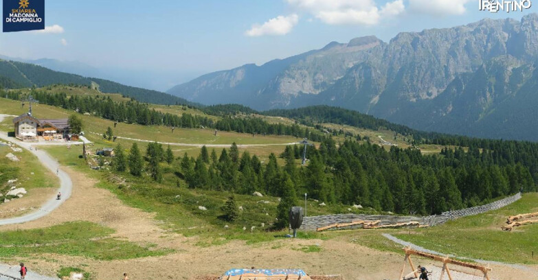 Webcam Madonna di Campiglio - Rifugio Viviani