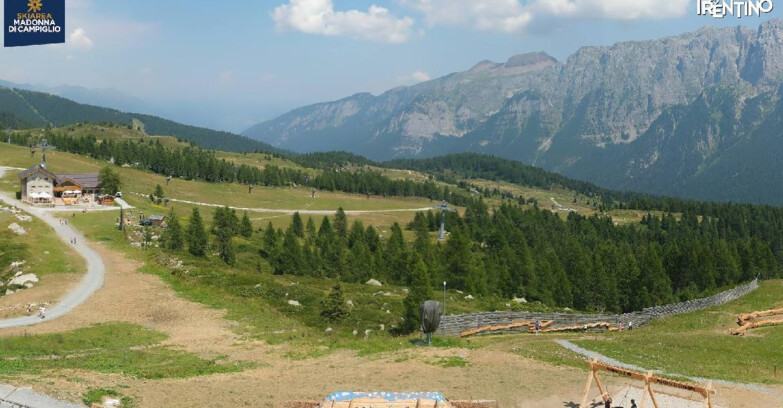 Webcam Madonna di Campiglio - Rifugio Viviani