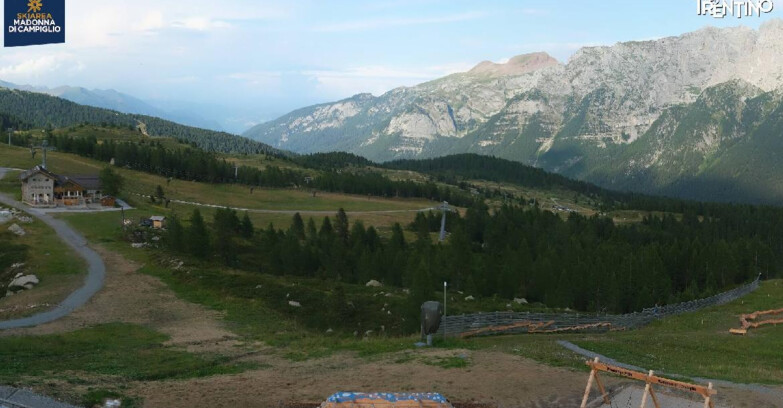 Webcam Madonna di Campiglio - Rifugio Viviani
