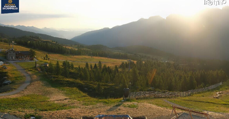 Webcam Madonna di Campiglio - Rifugio Viviani