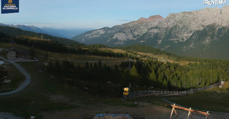Webcam Madonna di Campiglio - Rifugio Viviani