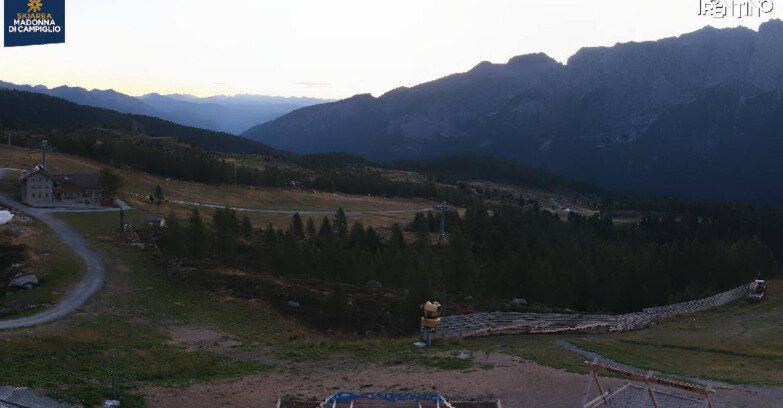Webcam Madonna di Campiglio - Rifugio Viviani