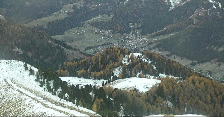 Webcam Pozza di Fassa-Aloch-Buffaure - Sasso Lungo e Sasso Piatto visti da Buffaure