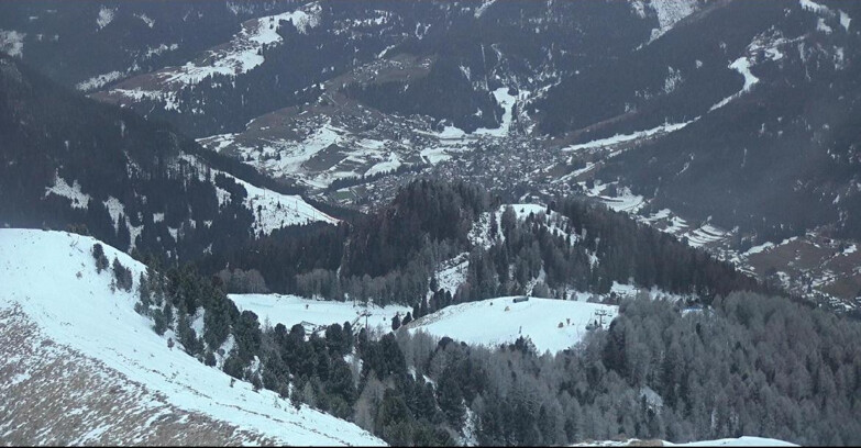 Webcam Pozza di Fassa-Aloch-Buffaure  - Sasso Lungo und Sasso Piatto