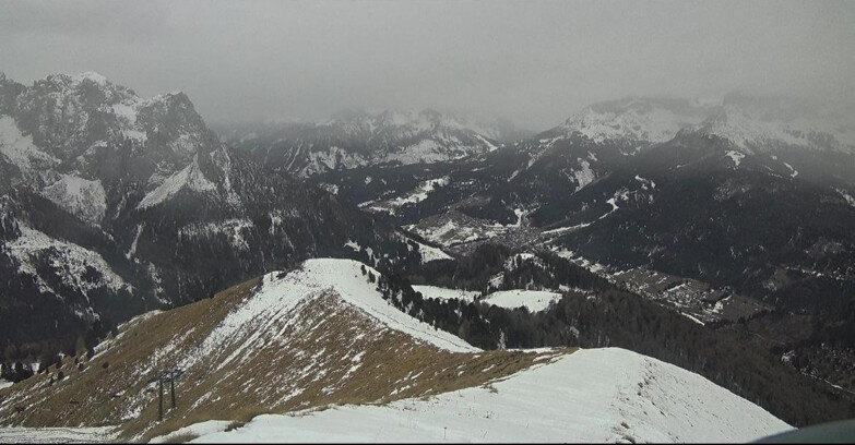 Webcam Pozza di Fassa-Aloch-Buffaure  - Sasso Lungo und Sasso Piatto