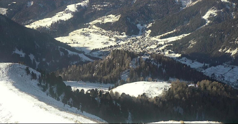 Webcam Pozza di Fassa-Aloch-Buffaure  - Sasso Lungo e Sasso Piatto visti da Buffaure