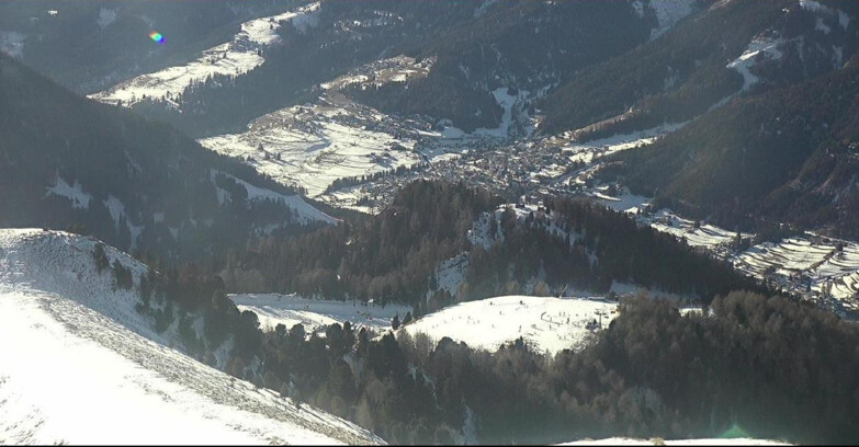 Webcam Pozza di Fassa-Aloch-Buffaure  - Sasso Lungo e Sasso Piatto visti da Buffaure