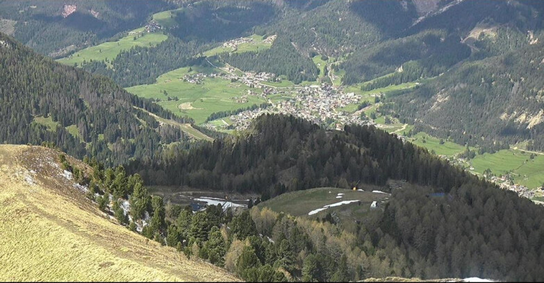 Webcam Pozza di Fassa-Aloch-Buffaure  - Sasso Lungo e Sasso Piatto visti da Buffaure