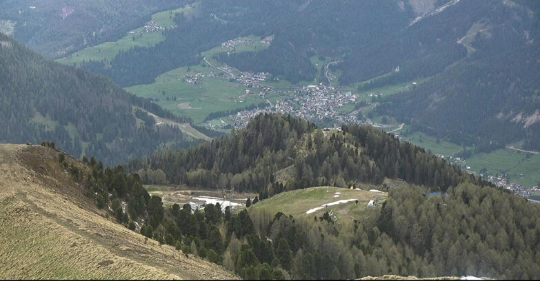 Webcam Pozza di Fassa-Aloch-Buffaure  - Sasso Lungo und Sasso Piatto