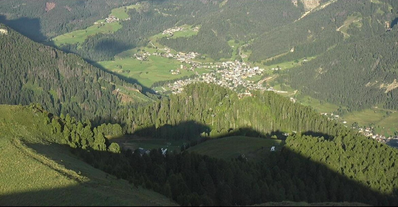 Webcam Поцца-ди-Фасса-Алок-Буффор  - Sasso Lungo e Sasso Piatto visti da Buffaure