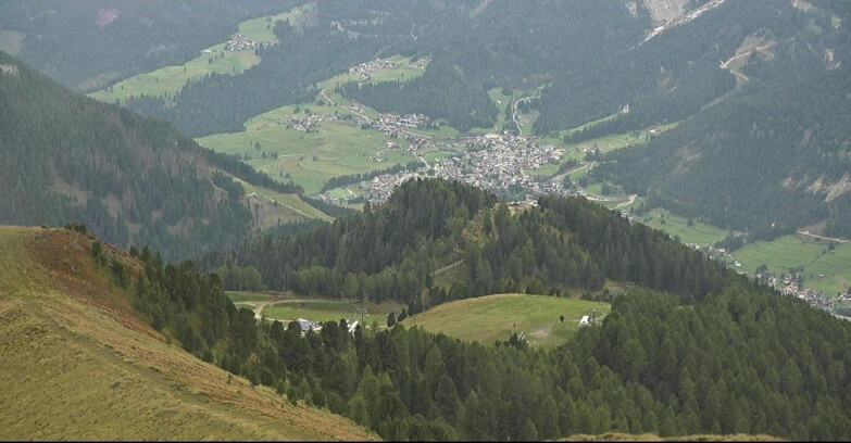Webcam Pozza di Fassa-Aloch-Buffaure  - Sasso Lungo und Sasso Piatto