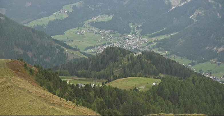 Webcam Pozza di Fassa-Aloch-Buffaure  - Sasso Lungo und Sasso Piatto
