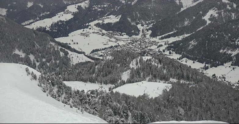 Webcam Pozza di Fassa-Aloch-Buffaure  - Sasso Lungo und Sasso Piatto