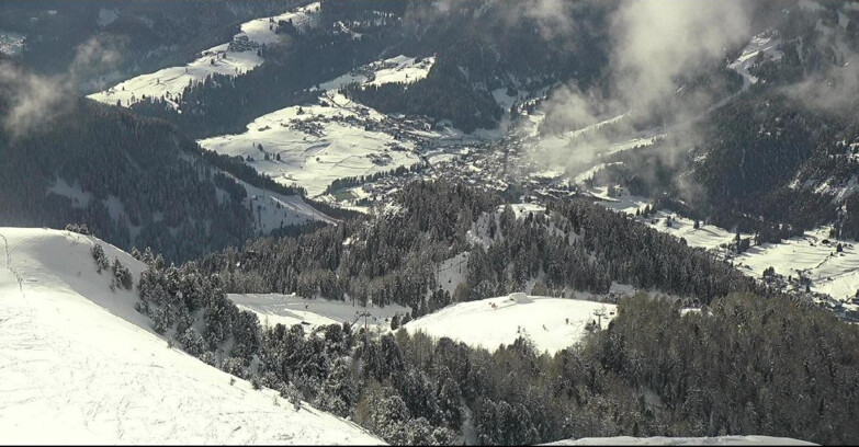 Webcam Pozza di Fassa-Aloch-Buffaure  - Sasso Lungo und Sasso Piatto