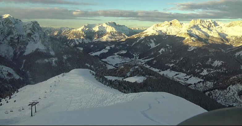 Webcam Поцца-ди-Фасса-Алок-Буффор  - Sasso Lungo e Sasso Piatto visti da Buffaure