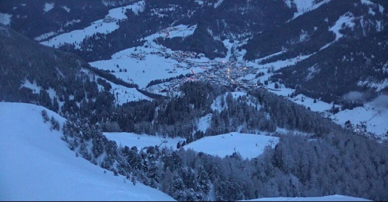 Webcam Pozza di Fassa-Aloch-Buffaure - Sasso Lungo e Sasso Piatto visti da Buffaure