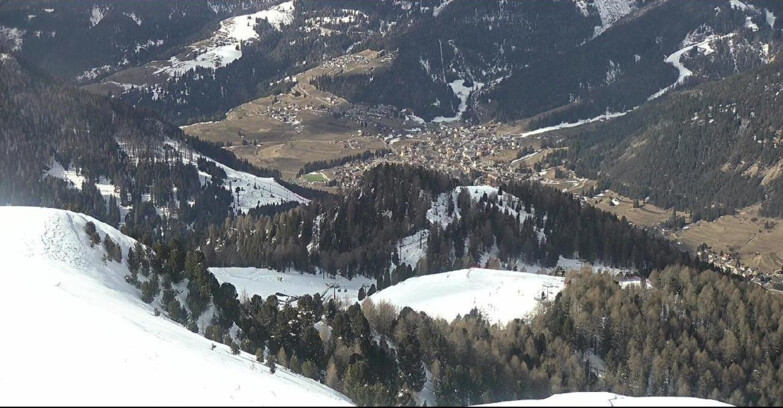 Webcam Pozza di Fassa-Aloch-Buffaure  - Sasso Lungo und Sasso Piatto