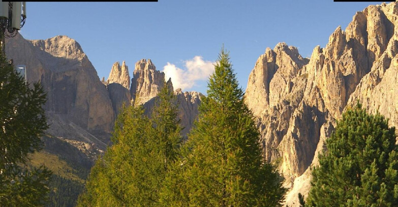 Webcam Vigo di Fassa-Pera-Ciampedìe - Vigo di Fassa - Gardeccia - Torri del Vajolet