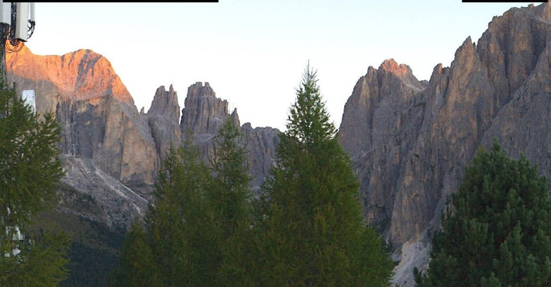 Webcam Виго-ди-Фасса-Пера-Чампедие  - Vigo di Fassa - Gardeccia - Torri del Vajolet