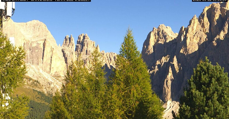 Webcam Виго-ди-Фасса-Пера-Чампедие  - Vigo di Fassa - Gardeccia - Torri del Vajolet