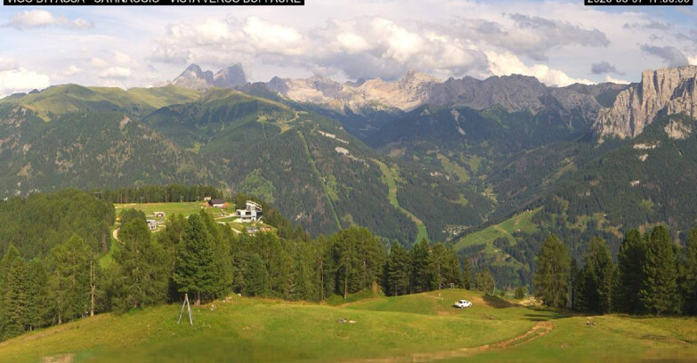 Webcam Vigo di Fassa-Pera-Ciampedìe - Vigo di Fassa - Ciampedie e Pozza Buffaure
