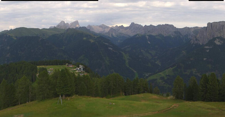 Webcam Vigo di Fassa-Pera-Ciampedìe - Vigo di Fassa - Ciampedie e Pozza Buffaure