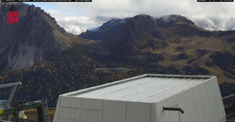 Webcam Campitello-Mazzin-Col Rodella  - Canazei - Belvedere - Skiarea Belvedere