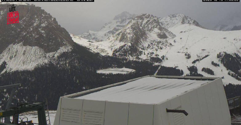 Webcam Campitello-Mazzin-Col Rodella - Canazei - Belvedere - Skiarea Belvedere