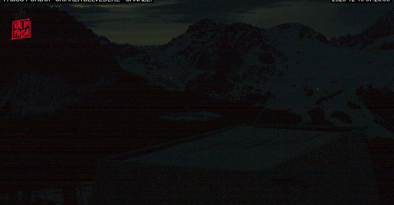Webcam Campitello-Mazzin-Col Rodella - Canazei - Belvedere - Skiarea Belvedere