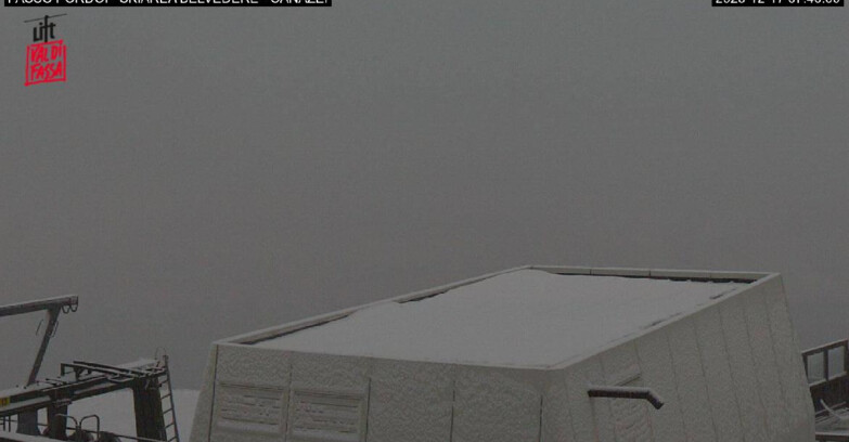 Webcam Campitello-Mazzin-Col Rodella - Canazei - Belvedere - Skiarea Belvedere