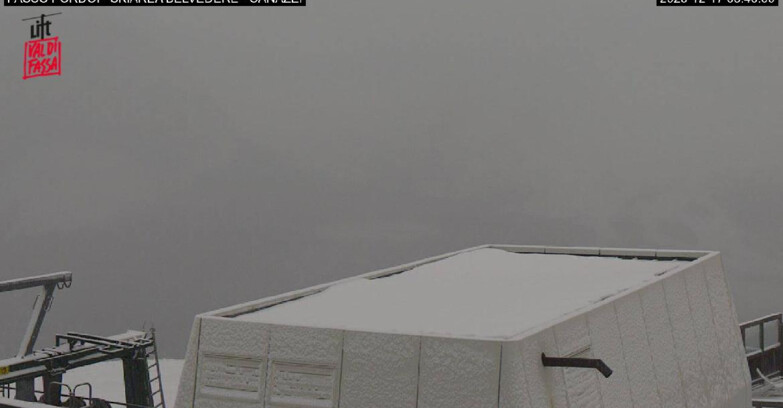 Webcam Campitello-Mazzin-Col Rodella - Canazei - Belvedere - Skiarea Belvedere