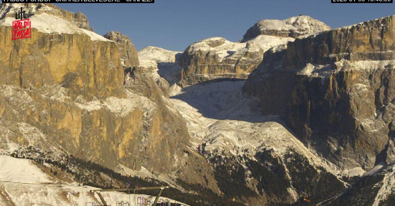 Webcam Campitello-Mazzin-Col Rodella  - Canazei - Belvedere - Skiarea Belvedere