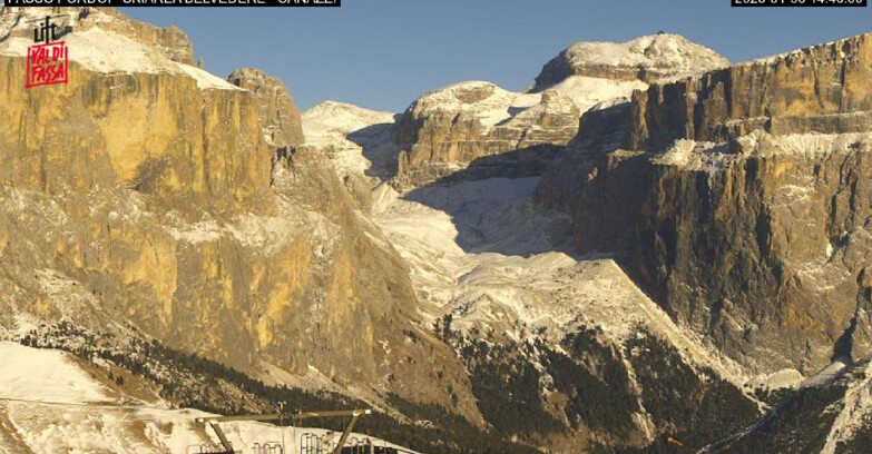 Webcam Campitello-Mazzin-Col Rodella  - Canazei - Belvedere - Skiarea Belvedere