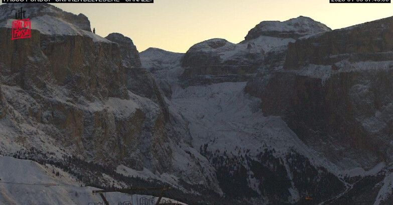 Webcam Campitello-Mazzin-Col Rodella  - Canazei - Belvedere - Skiarea Belvedere