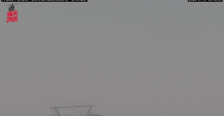 Webcam Campitello-Mazzin-Col Rodella - Canazei - Belvedere - Skiarea Belvedere