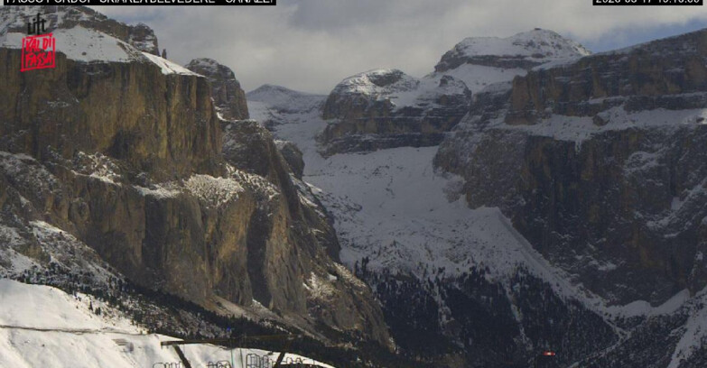 Webcam Campitello-Mazzin-Col Rodella - Canazei - Belvedere - Skiarea Belvedere