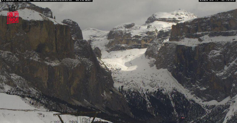 Webcam Campitello-Mazzin-Col Rodella - Canazei - Belvedere - Skiarea Belvedere