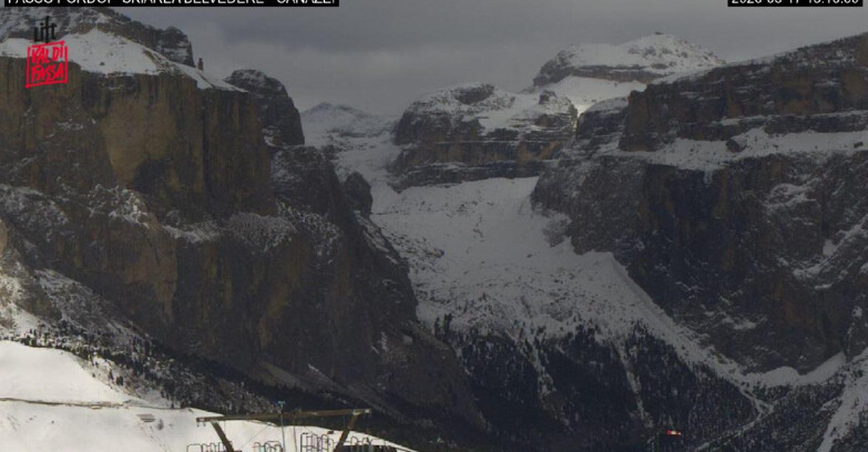Webcam Campitello-Mazzin-Col Rodella - Canazei - Belvedere - Skiarea Belvedere