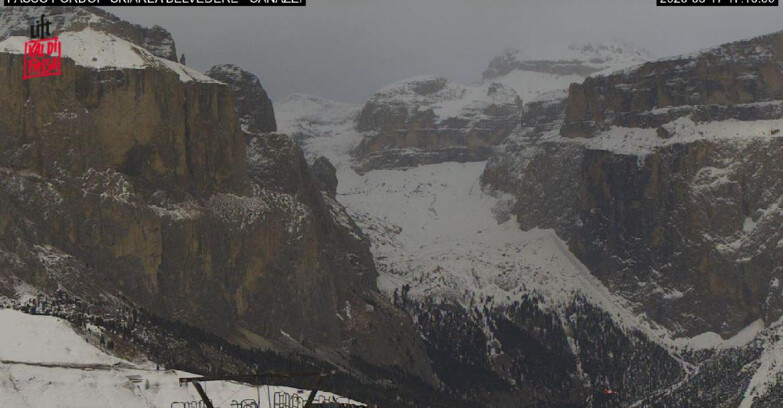 Webcam Campitello-Mazzin-Col Rodella - Canazei - Belvedere - Skiarea Belvedere