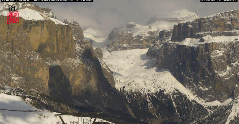 Webcam Campitello-Mazzin-Col Rodella  - Canazei - Belvedere - Skiarea Belvedere