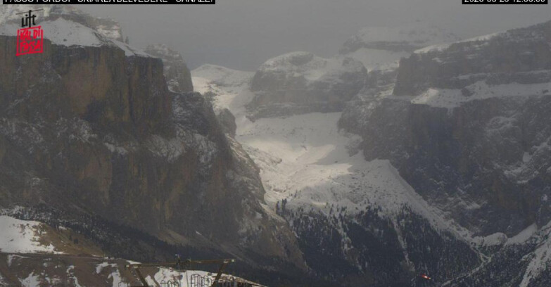 Webcam Campitello-Mazzin-Col Rodella - Canazei - Belvedere - Skiarea Belvedere